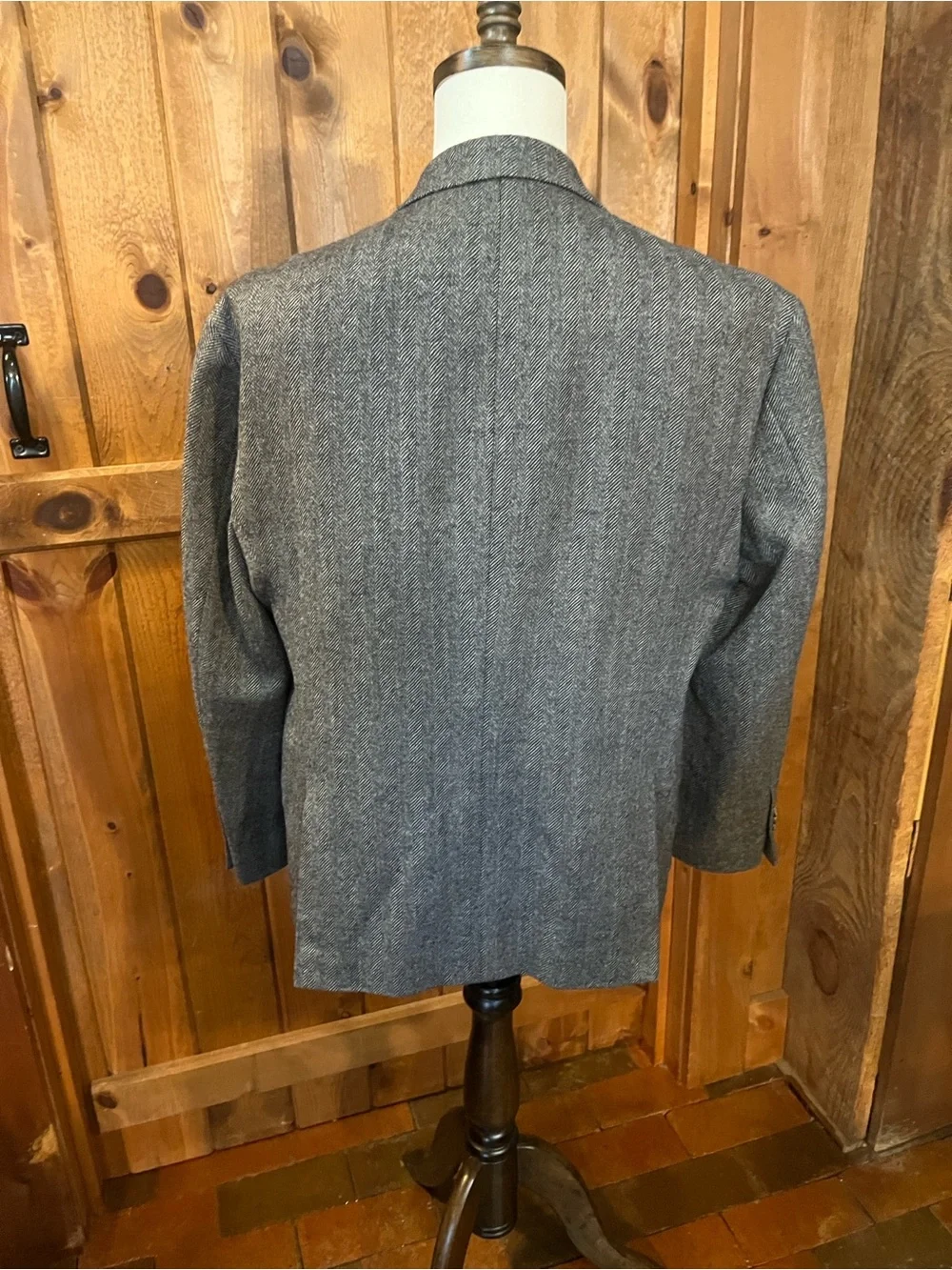 Jos. A. Bank 1905 wool herringbone blazer 44 short 3252